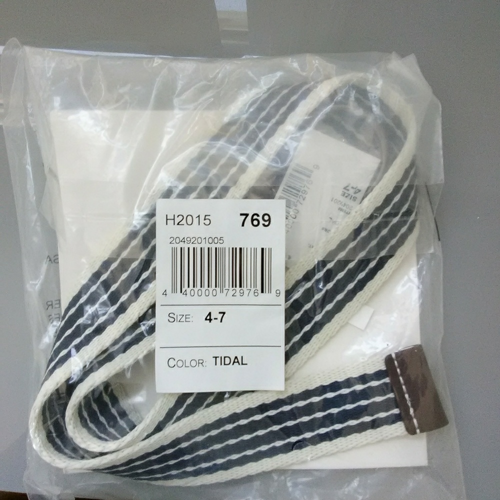 New Stripe belt, boys size 4 to 7